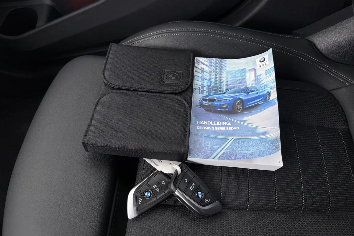 320i M-Sport Shadow Line M-Sportstoelen Stoelverw Carplay 18'LMV