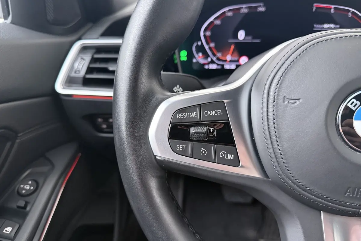320i M-Sport Shadow Line M-Sportstoelen Stoelverw Carplay 18'LMV