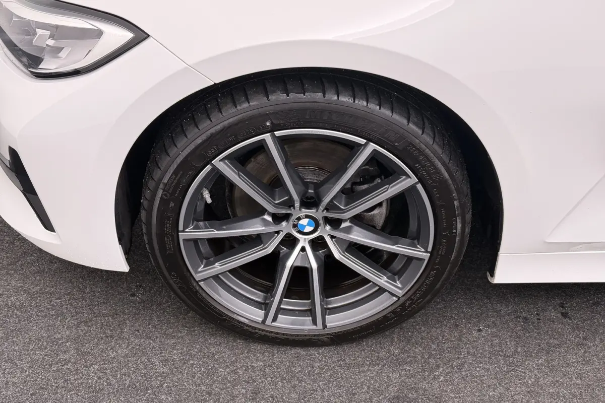 320i M-Sport Shadow Line M-Sportstoelen Stoelverw Carplay 18'LMV