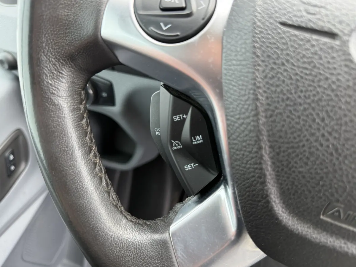 2.0 TDCI 130PK L2H2 Airco Cruise Control Parkeersensoren Stoelverwarming Zwaailampen Kastwand Inbouw