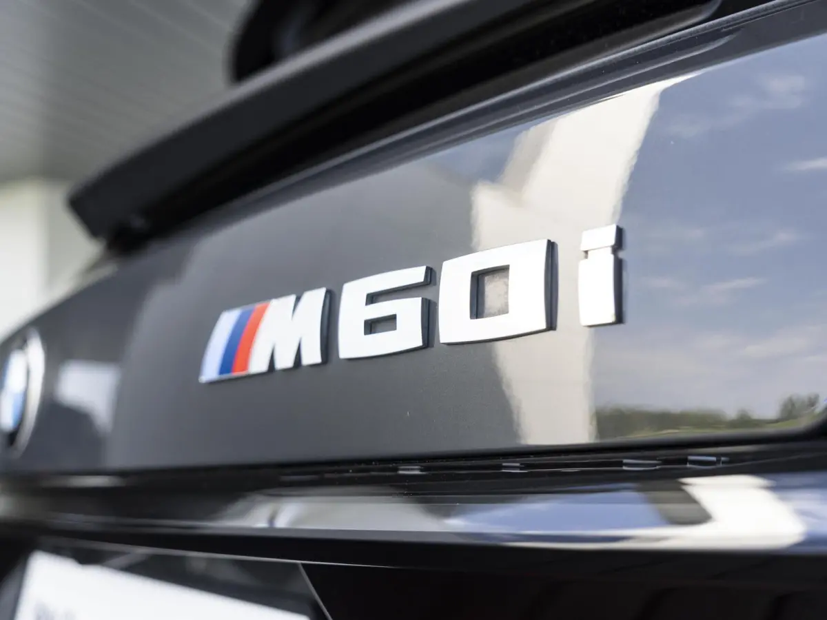 M60i | M Sportpakket Pro | Exclusive Pack | Comfort Pack | Executive Drive Pro | 22 inch | Iconic Glow kristalkoplampen | Comfort stoelen | 7 zitplaatsen |Driving Assistant Professional | Ha
