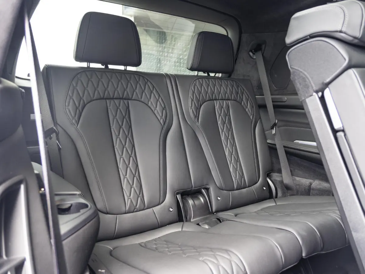 M60i | M Sportpakket Pro | Exclusive Pack | Comfort Pack | Executive Drive Pro | 22 inch | Iconic Glow kristalkoplampen | Comfort stoelen | 7 zitplaatsen |Driving Assistant Professional | Ha