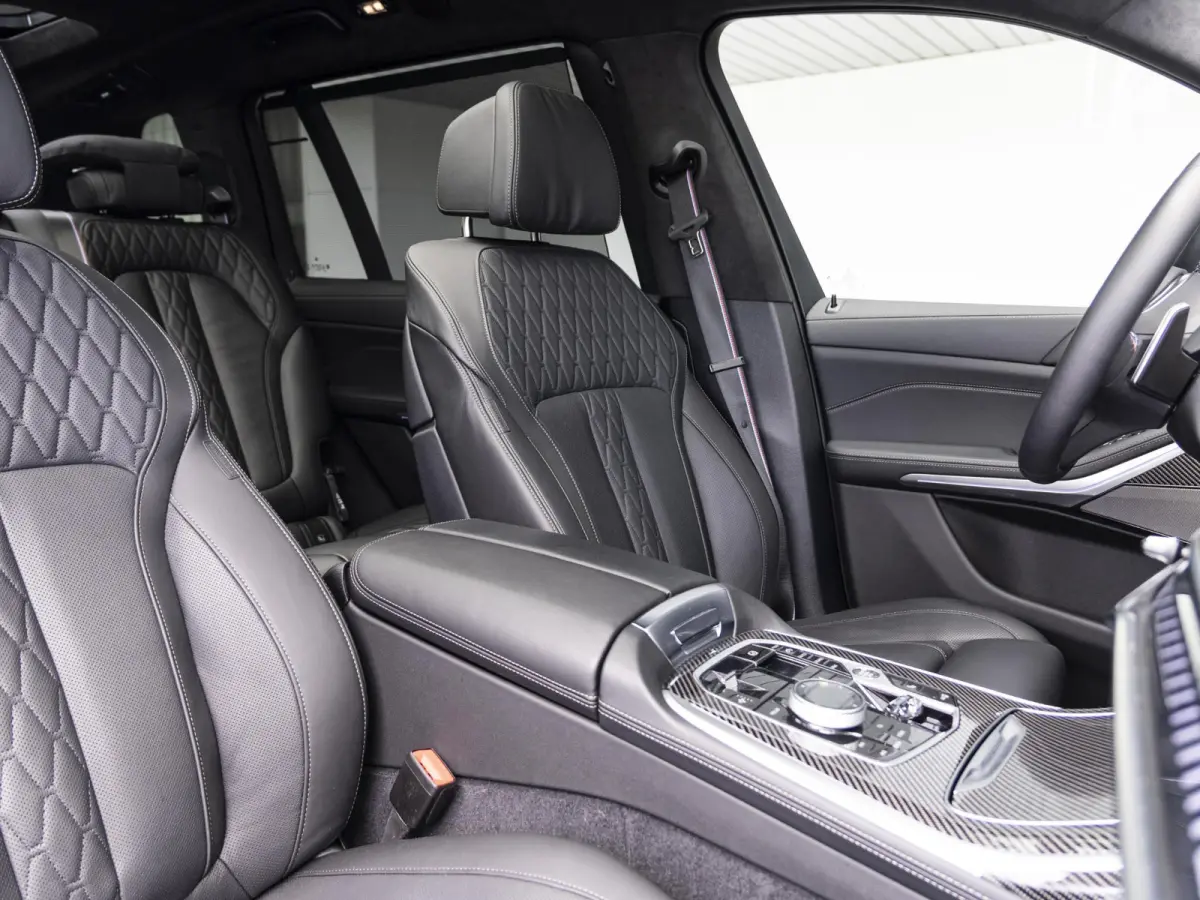 M60i | M Sportpakket Pro | Exclusive Pack | Comfort Pack | Executive Drive Pro | 22 inch | Iconic Glow kristalkoplampen | Comfort stoelen | 7 zitplaatsen |Driving Assistant Professional | Ha