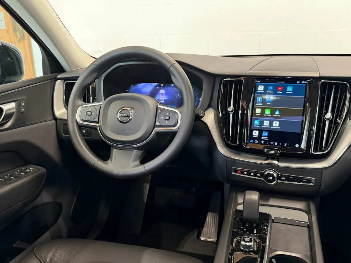 2.0 T6 Plug-in hybrid AWD Plus Bright - Panorama - Leder - Camera