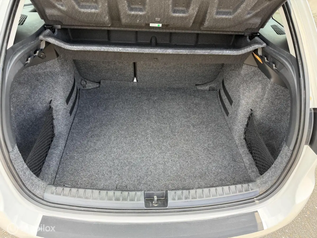 1.0 EcoTSI Style Connect|cruise|airco|carplay