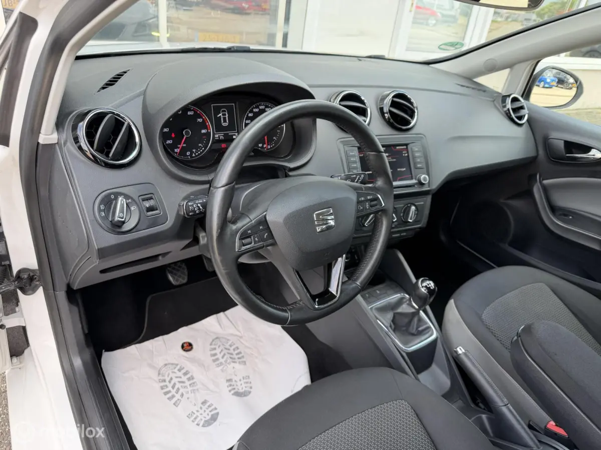 1.0 EcoTSI Style Connect|cruise|airco|carplay