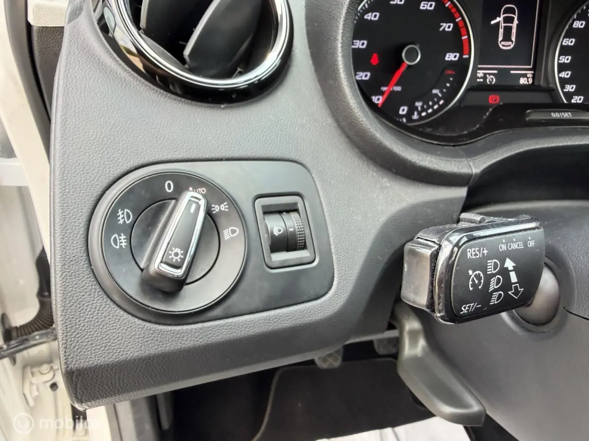 1.0 EcoTSI Style Connect|cruise|airco|carplay
