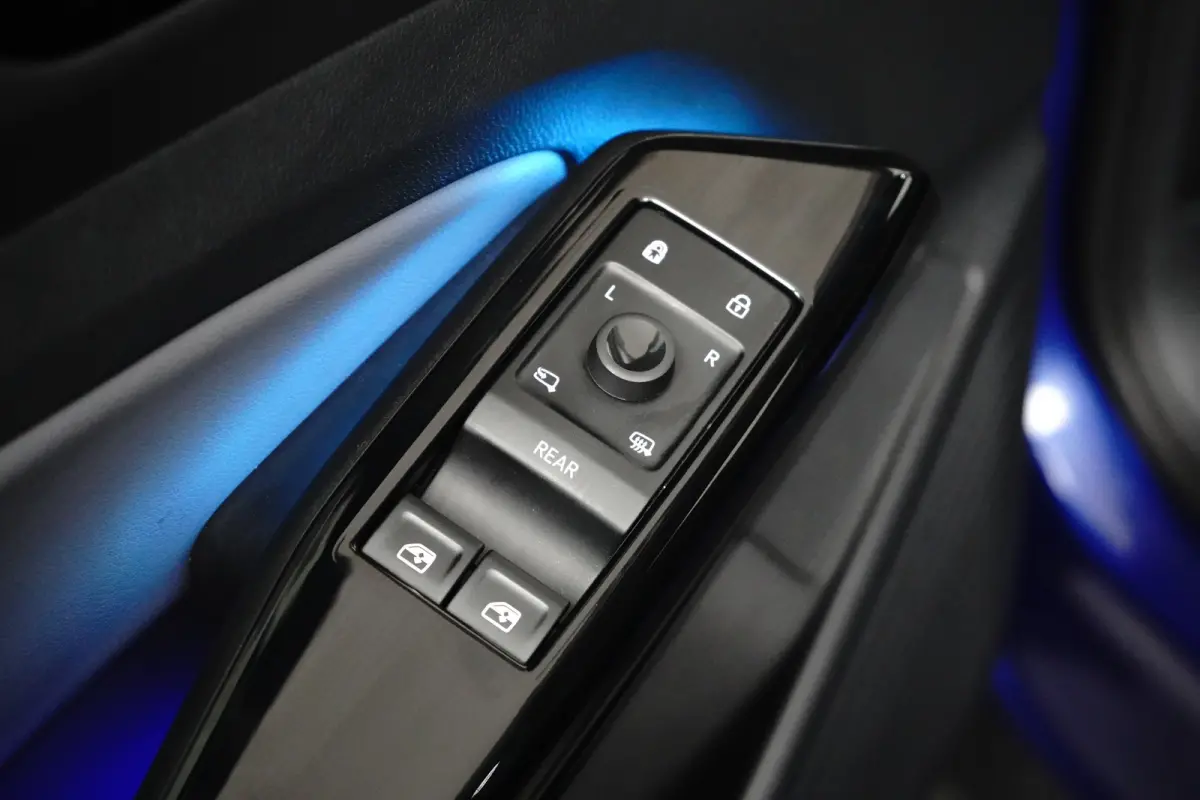 Pro 174PK 77kwh | STUUR + STOELVERW. | APP. CONNECT | CRUISE CONTROL | NAVIGATIE | CLIMATE CONTROL