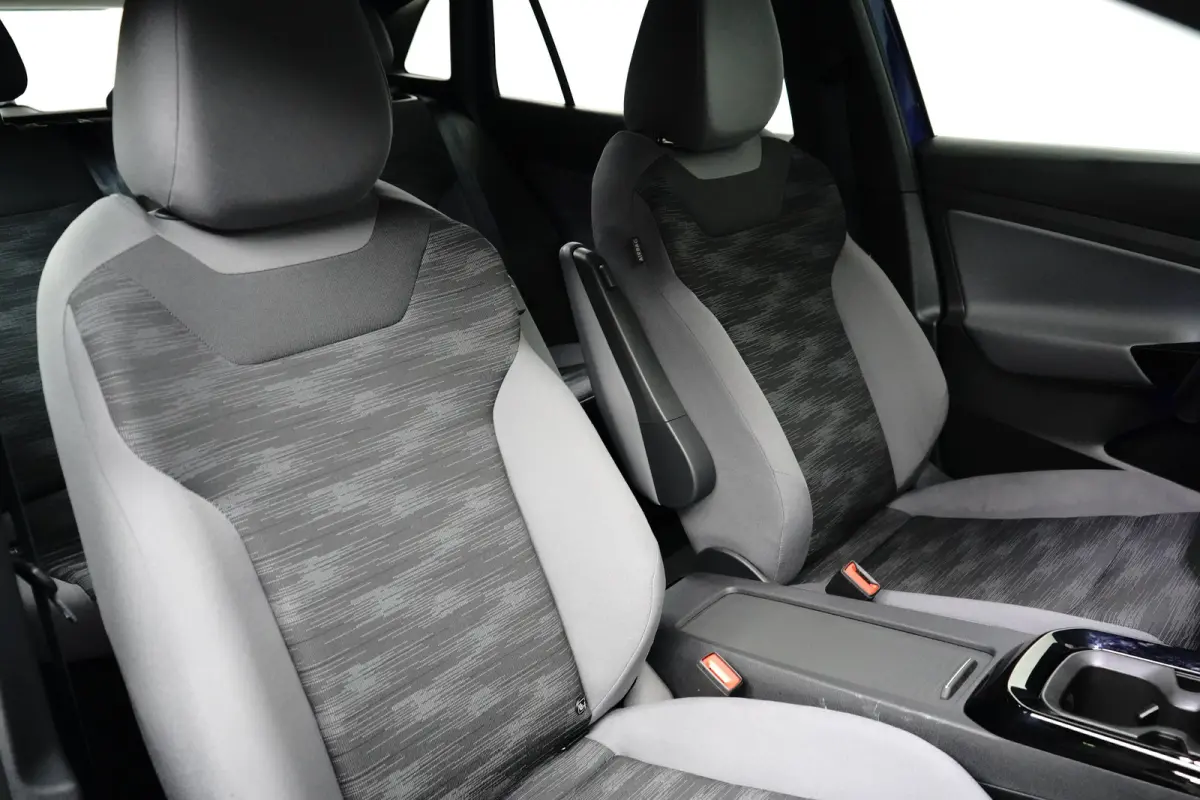 Pro 174PK 77kwh | STUUR + STOELVERW. | APP. CONNECT | CRUISE CONTROL | NAVIGATIE | CLIMATE CONTROL