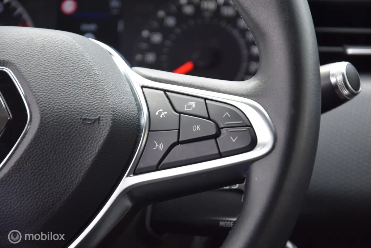 1.0 TCe Zen Apple Carplay Cruise Control