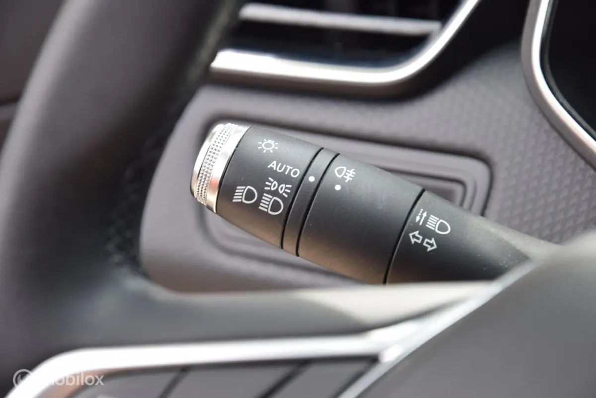 1.0 TCe Zen Apple Carplay Cruise Control