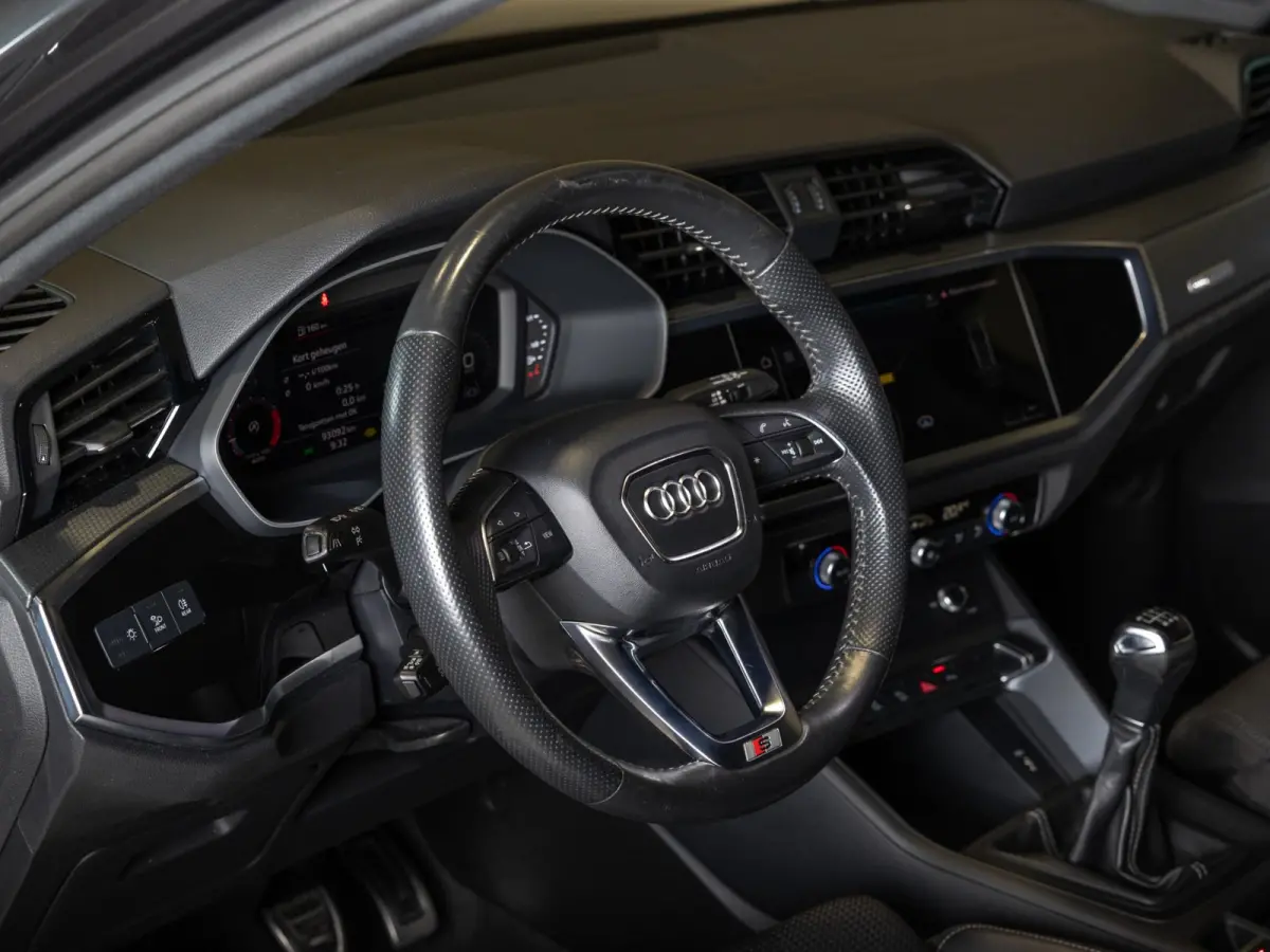 35 TFSI 2x S-Line Edition / 150pk / Dodehoek herkenning /