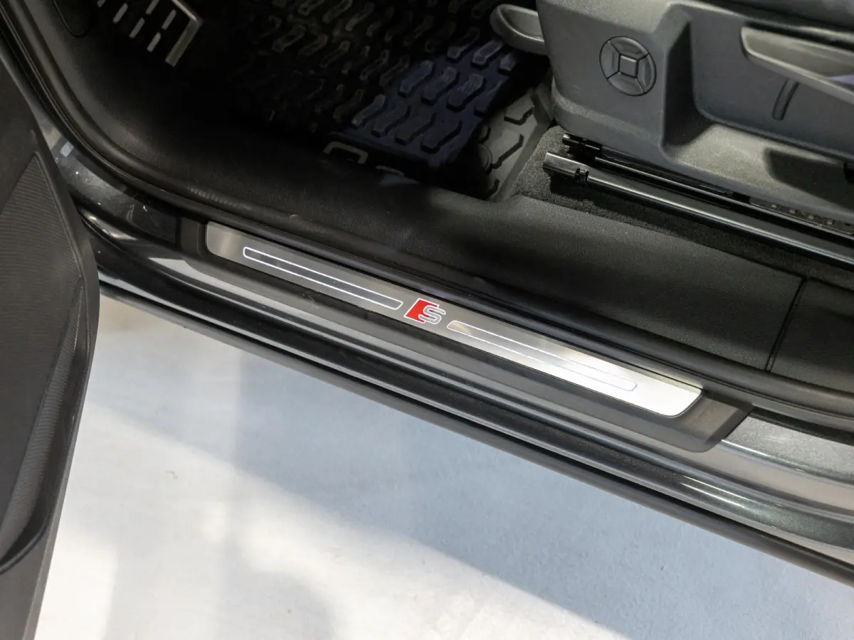35 TFSI 2x S-Line Edition / 150pk / Dodehoek herkenning /