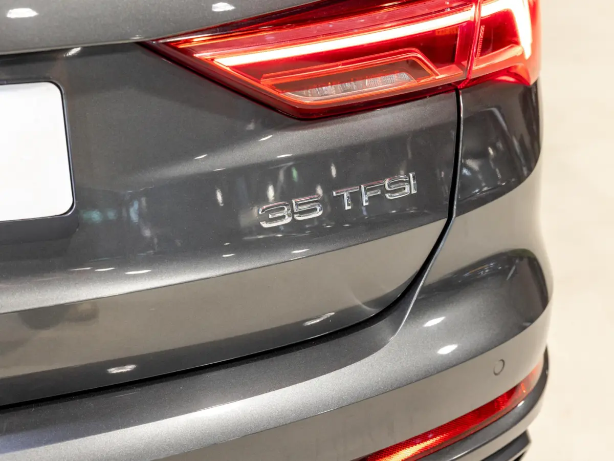 35 TFSI 2x S-Line Edition / 150pk / Dodehoek herkenning /