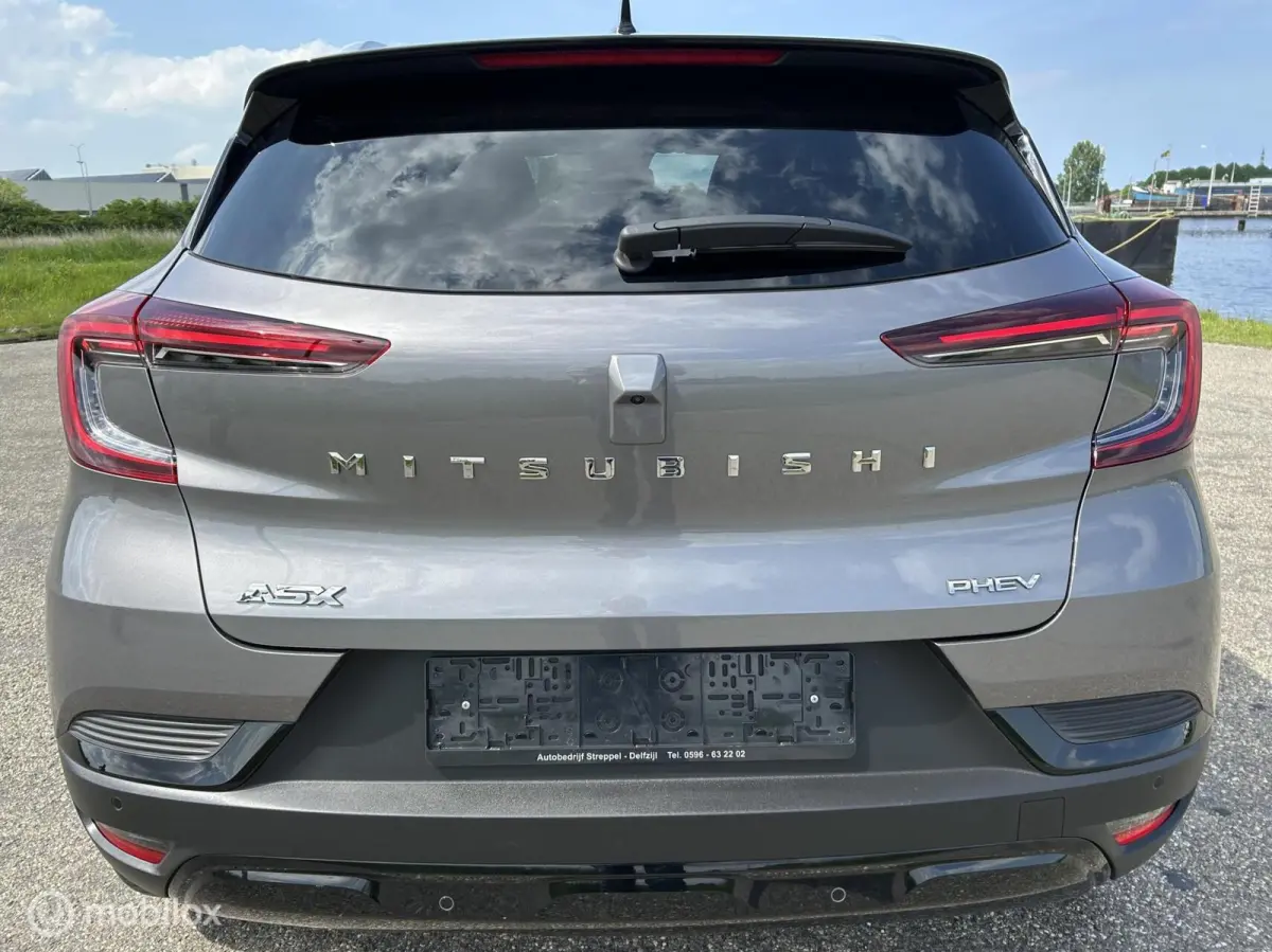 1.6 PHEV AT First Edition 31-12-2024