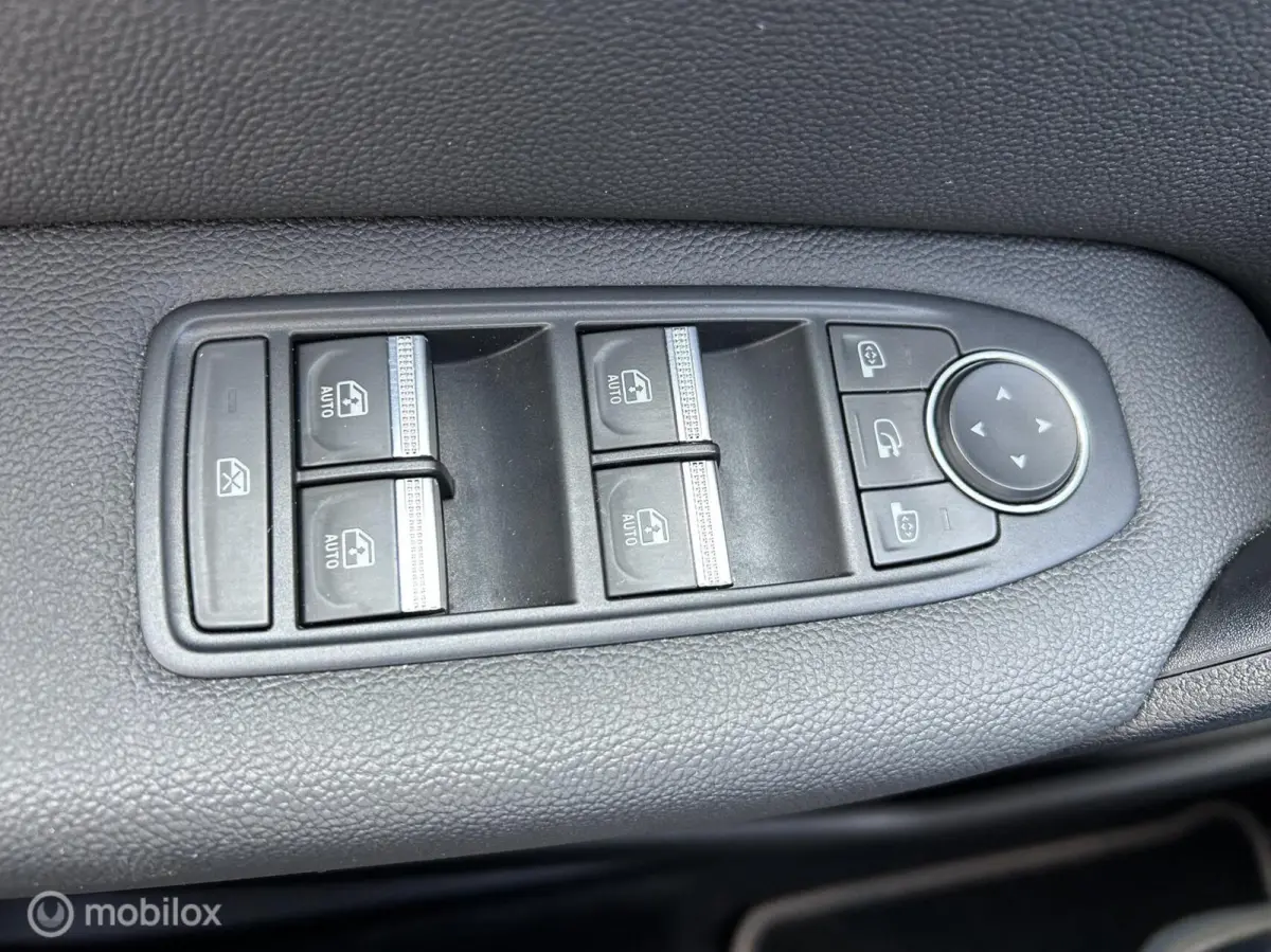 1.6 PHEV AT First Edition 31-12-2024