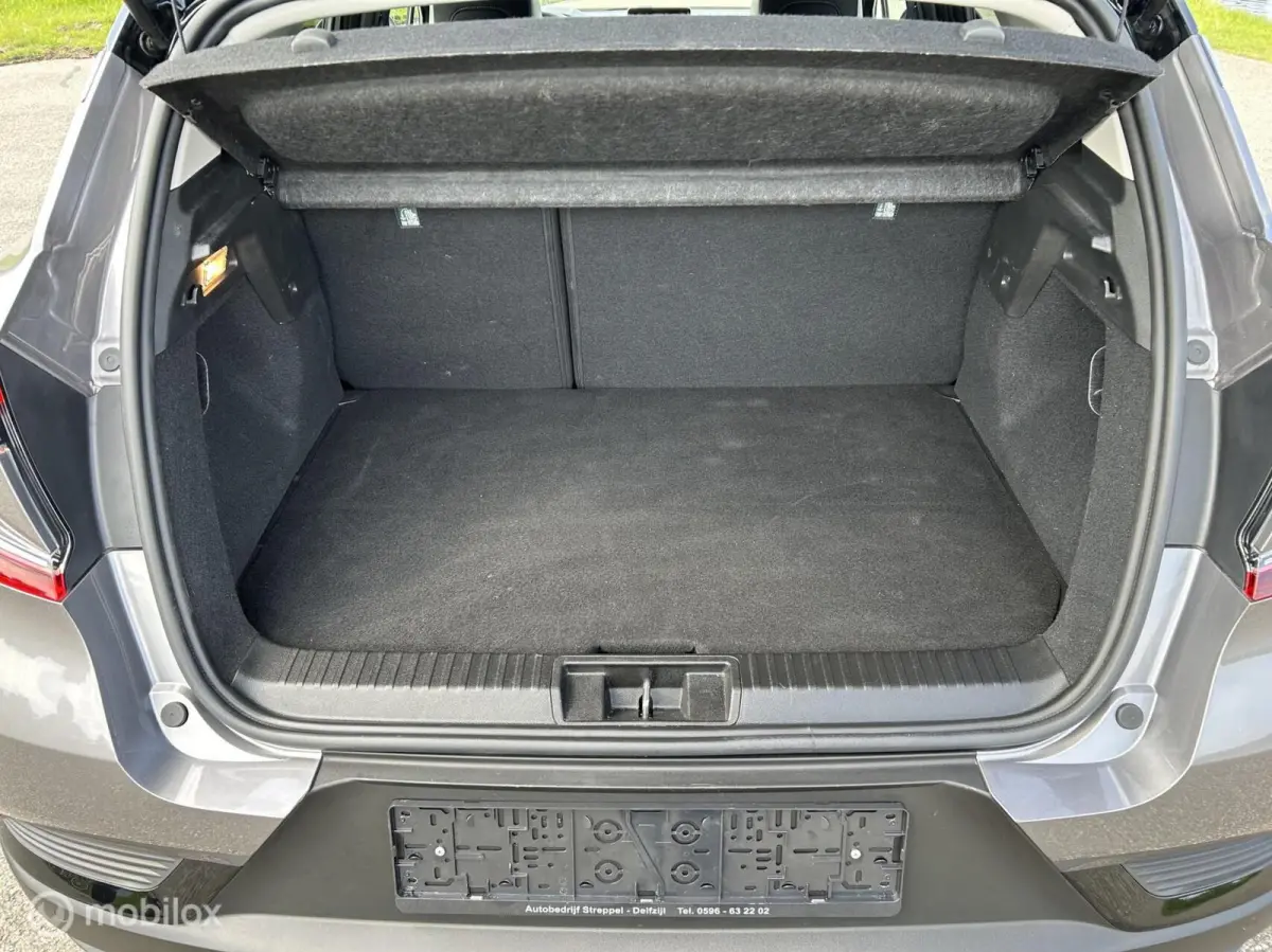 1.6 PHEV AT First Edition 31-12-2024
