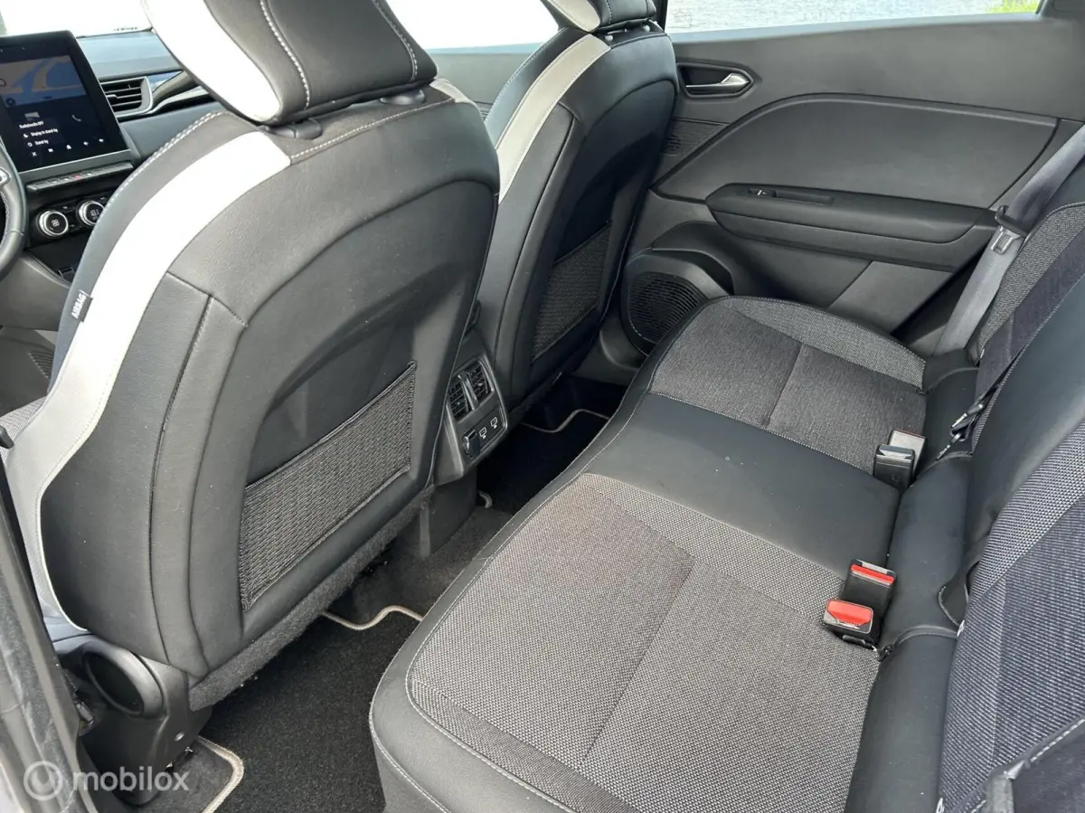 1.6 PHEV AT First Edition 31-12-2024