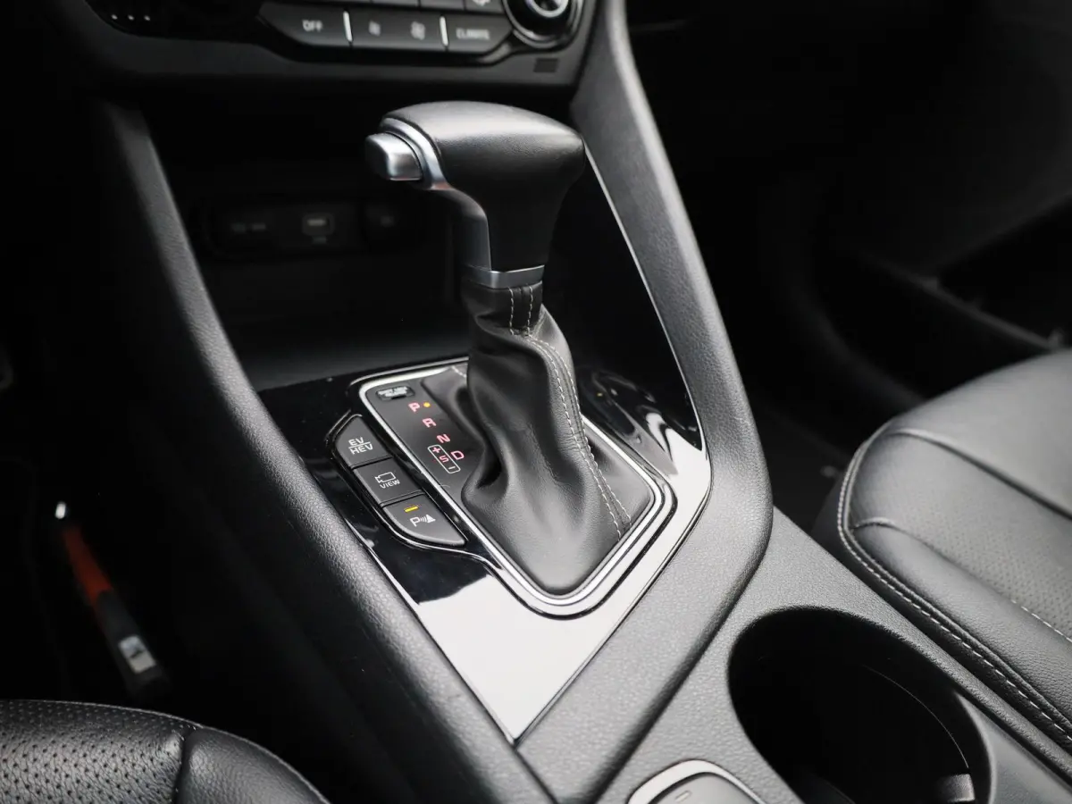 1.6 GDi PHEV DynamicPlusLine | Automaat | LMV | Navigatie | Leder | Stoel/Stuur verwarming | Parkeer sensoren | Climate control | Bluetooth | Cruise control | DAB | Camera | Apple carplay