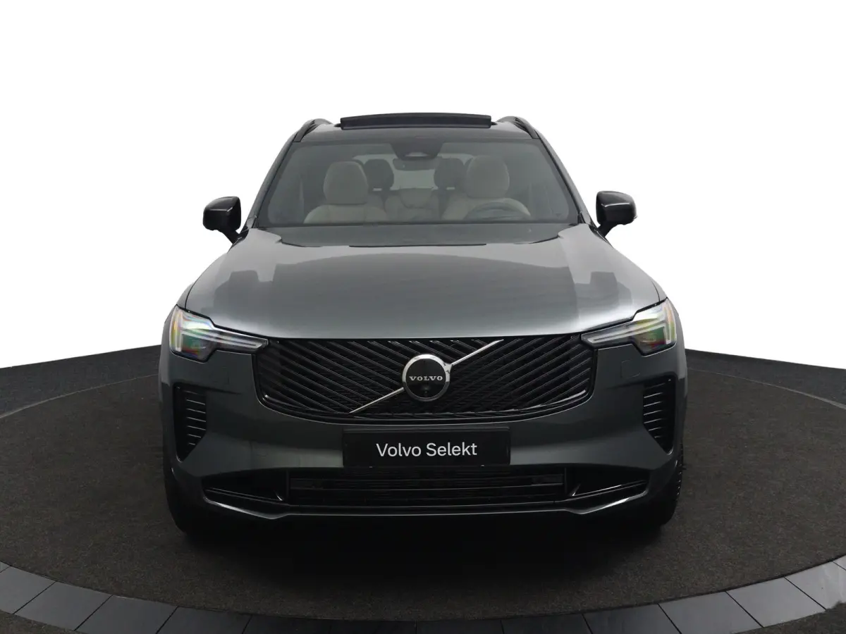 T8 AWD Ultra Dark Executive Ed. | Bowers&Wilkins | Forest Lake | 22 Inch | Matrix LED | Luchtvering | Panoramadak | Gelaagd Glas | 360 Camera