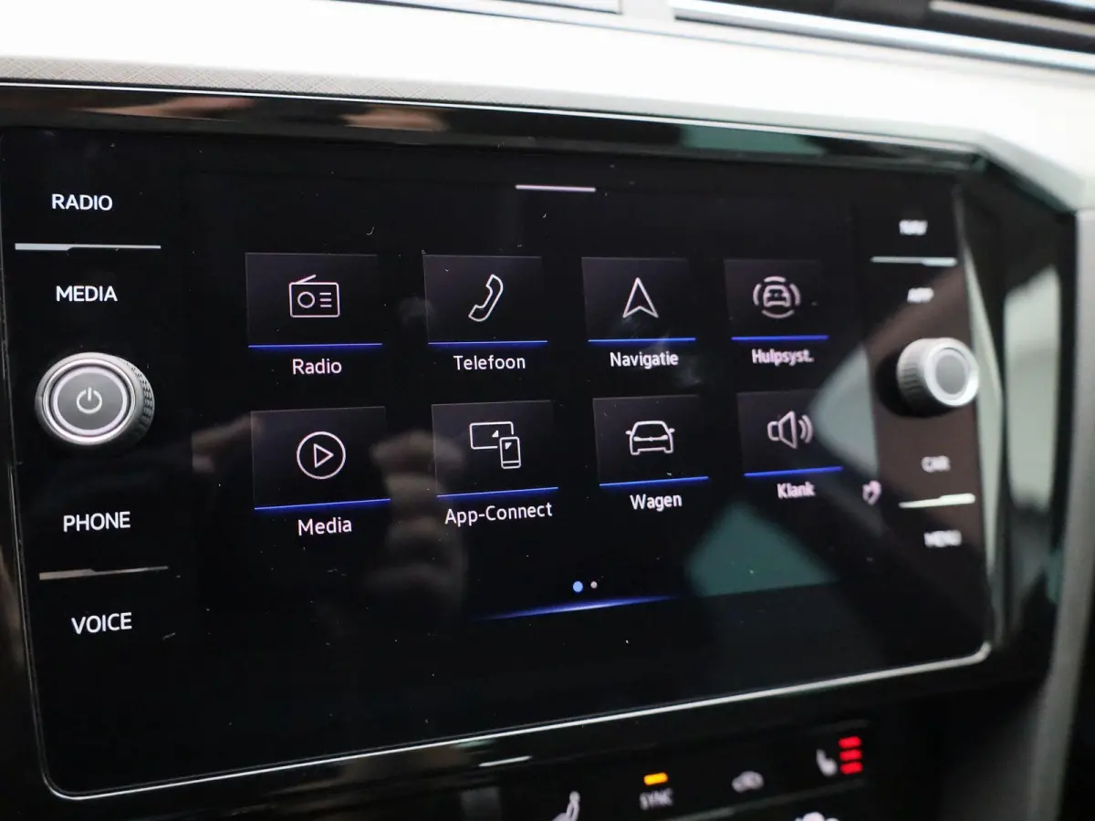 1.5 TSI Business | Automaat | LMV | Parkeer sensoren | DAB | Stoel verwarming | Cruise control | Elec. achterklep | Ergo Comfort | Camera | Climate control