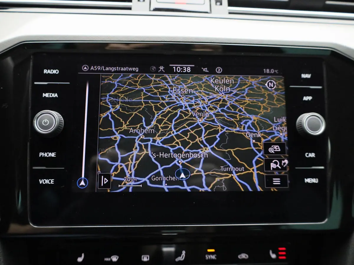 1.5 TSI Business | Automaat | LMV | Parkeer sensoren | DAB | Stoel verwarming | Cruise control | Elec. achterklep | Ergo Comfort | Camera | Climate control