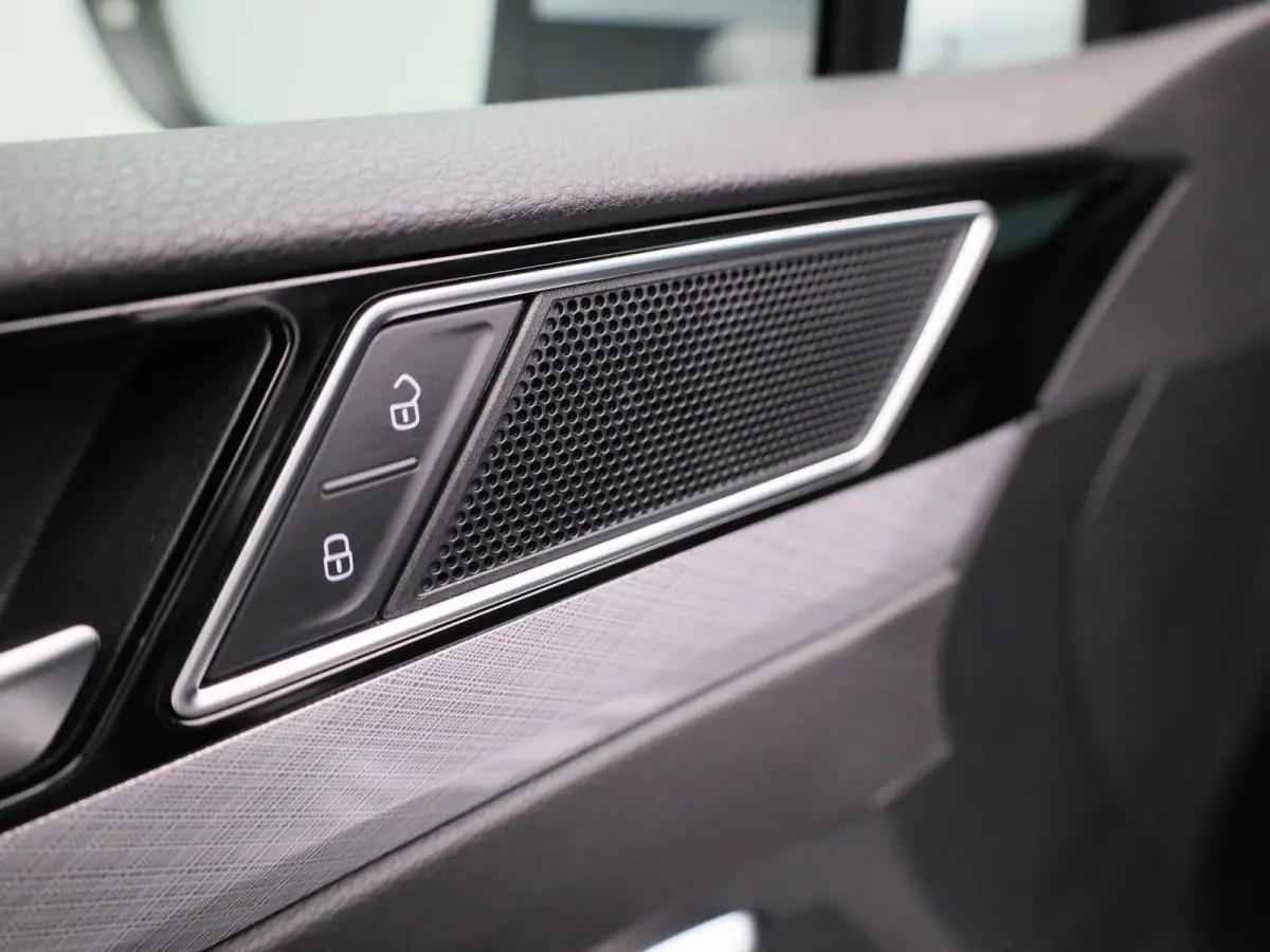1.5 TSI Business | Automaat | LMV | Parkeer sensoren | DAB | Stoel verwarming | Cruise control | Elec. achterklep | Ergo Comfort | Camera | Climate control