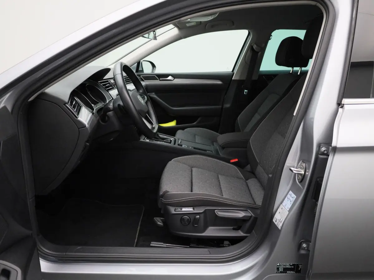 1.5 TSI Business | Automaat | LMV | Parkeer sensoren | DAB | Stoel verwarming | Cruise control | Elec. achterklep | Ergo Comfort | Camera | Climate control