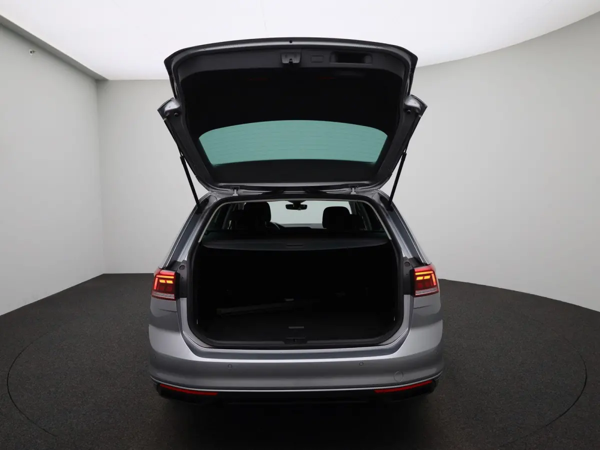1.5 TSI Business | Automaat | LMV | Parkeer sensoren | DAB | Stoel verwarming | Cruise control | Elec. achterklep | Ergo Comfort | Camera | Climate control