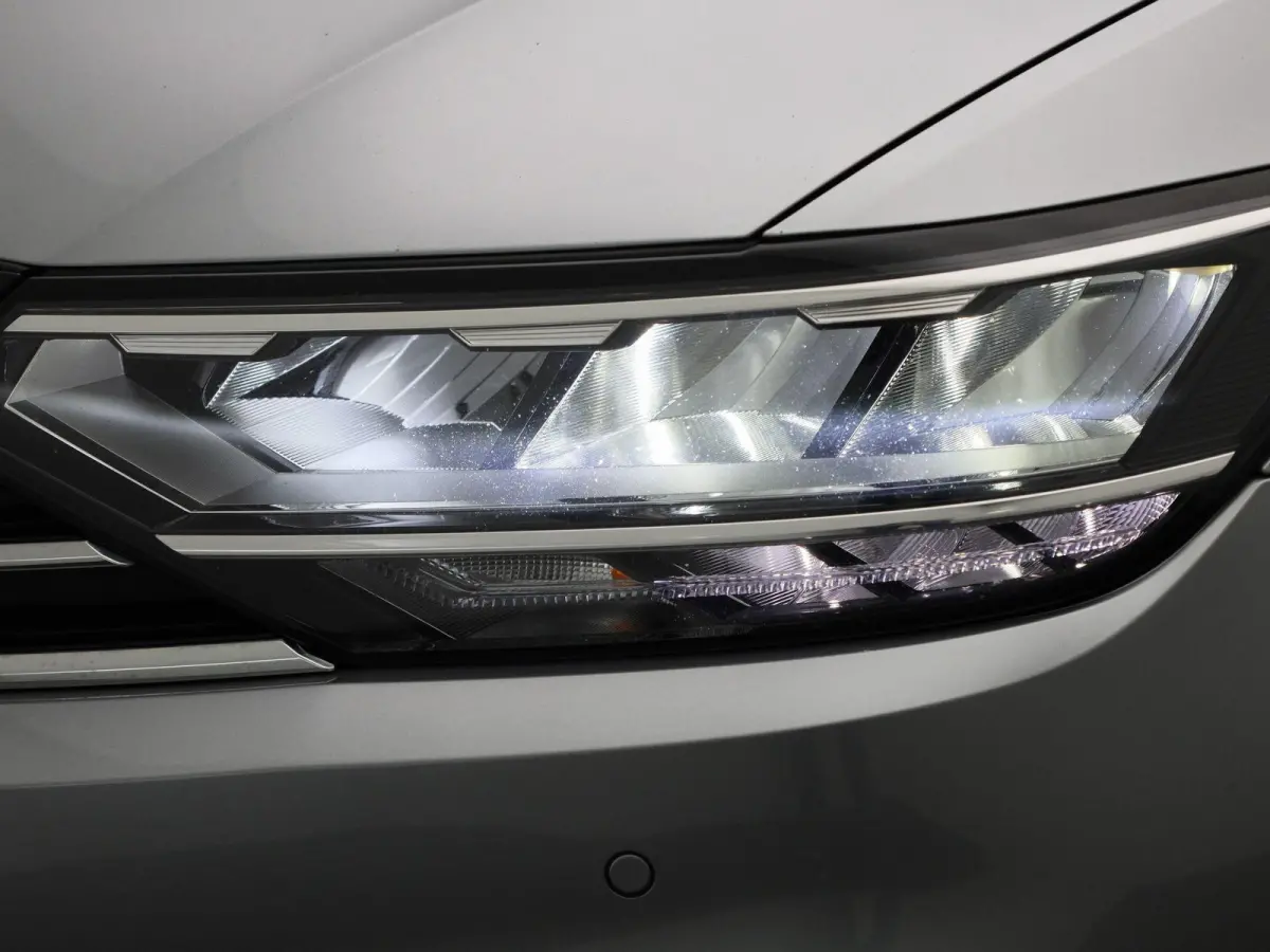 1.5 TSI Business | Automaat | LMV | Parkeer sensoren | DAB | Stoel verwarming | Cruise control | Elec. achterklep | Ergo Comfort | Camera | Climate control