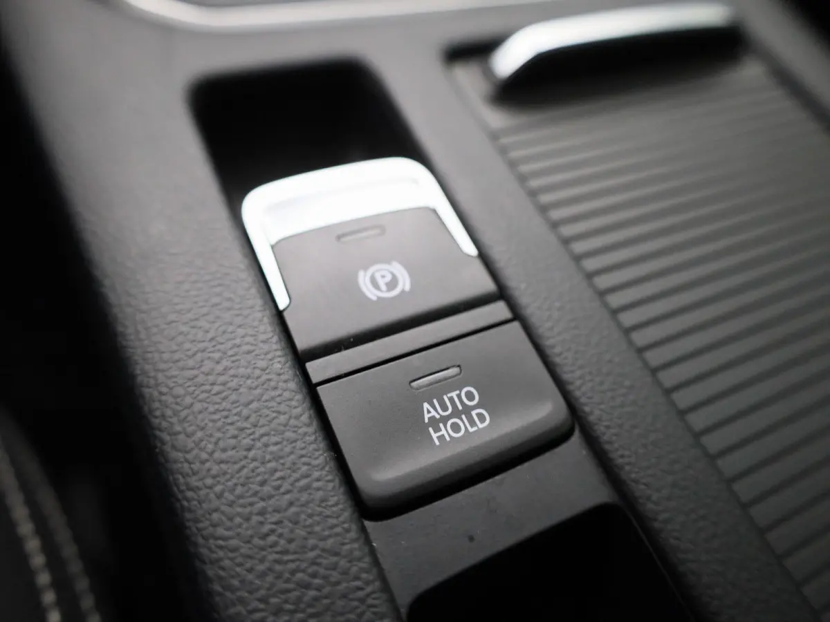 1.5 TSI Business | Automaat | LMV | Parkeer sensoren | DAB | Stoel verwarming | Cruise control | Elec. achterklep | Ergo Comfort | Camera | Climate control