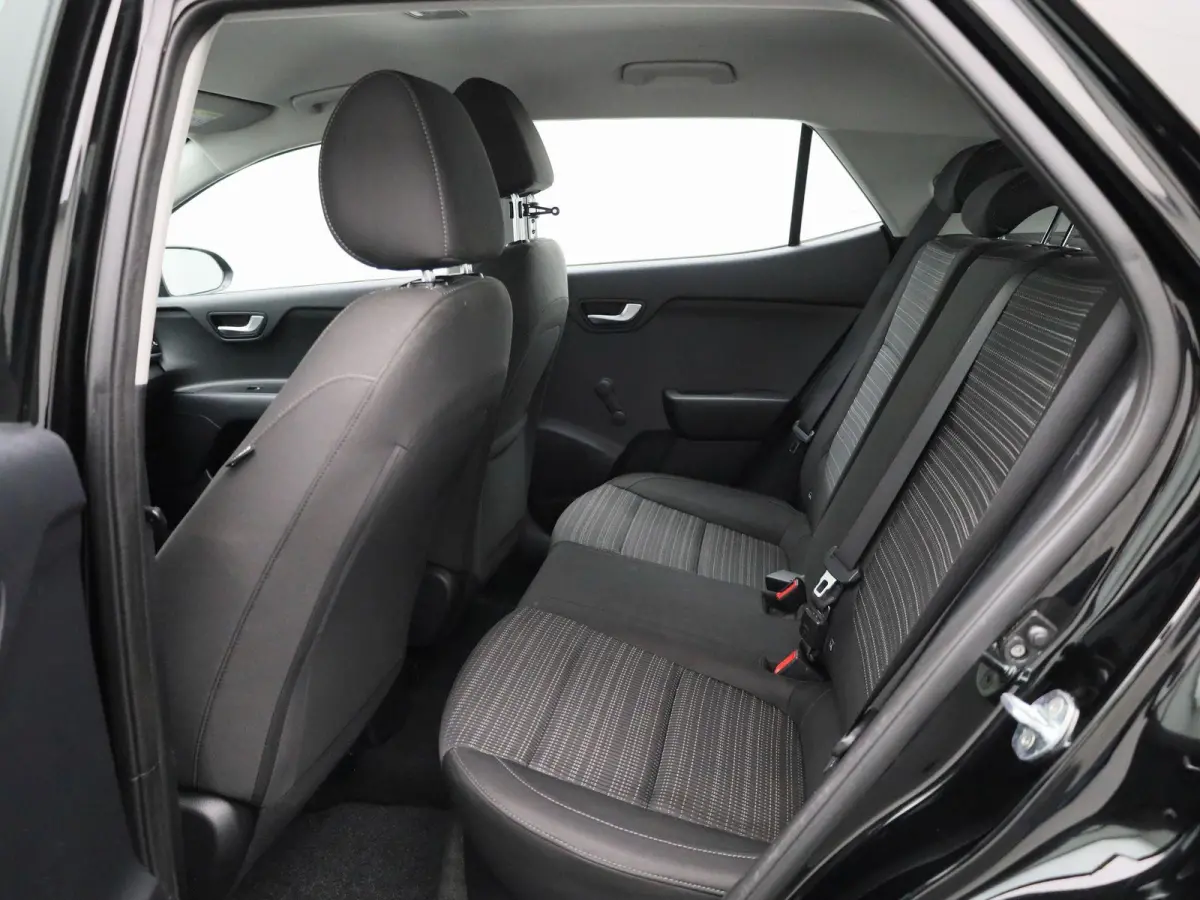 1.0 T-GDi MHEV DynamicLine | Apple Carplay / Android Auto | Navigatie | Camera | Climate Control | Cruise Control | Lichtmetalen Velgen | Parkeer sensoren
