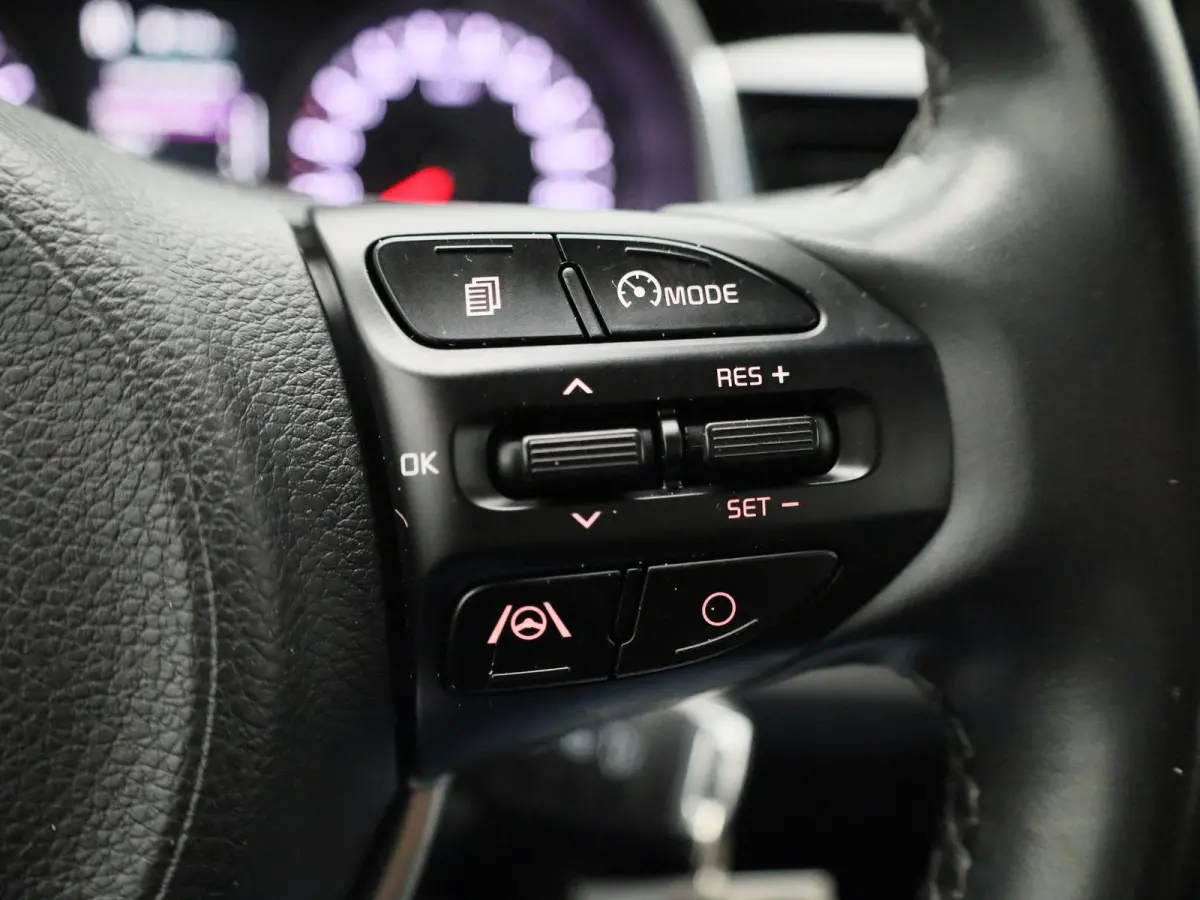 1.0 T-GDi MHEV DynamicLine | Apple Carplay / Android Auto | Navigatie | Camera | Climate Control | Cruise Control | Lichtmetalen Velgen | Parkeer sensoren