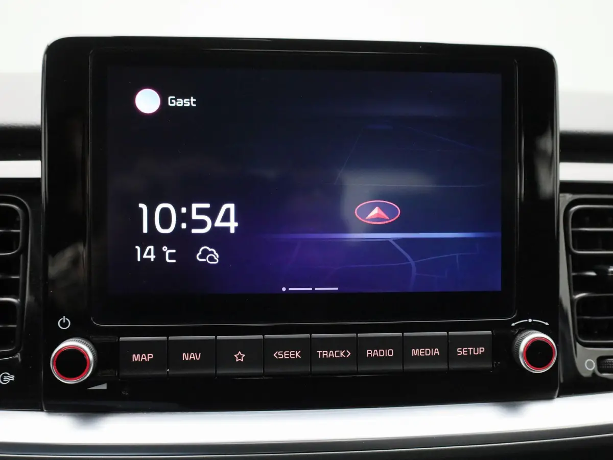 1.0 T-GDi MHEV DynamicLine | Apple Carplay / Android Auto | Navigatie | Camera | Climate Control | Cruise Control | Lichtmetalen Velgen | Parkeer sensoren