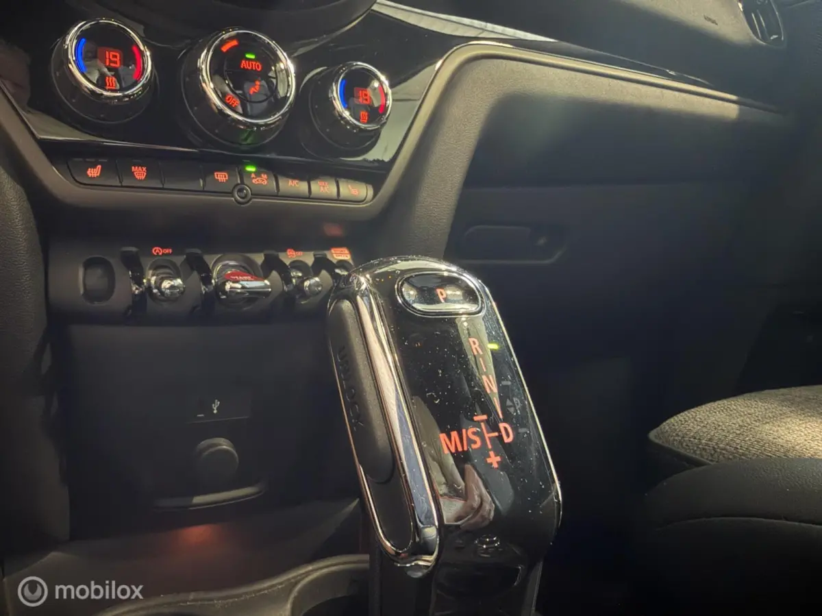 1.5 Cooper Classic Business Edition Automaat, Org.NL|Full Led|Navi|Carplay|Cruise|Pdc|Camera