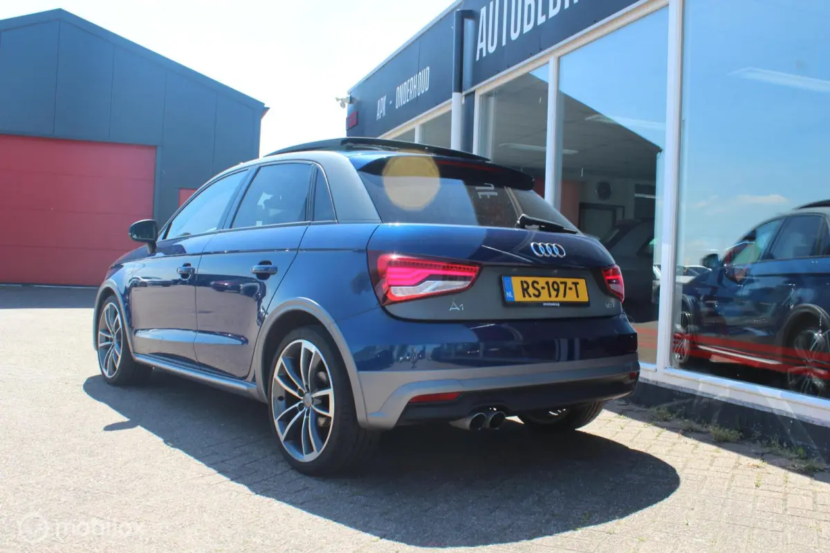 1.4 TFSI 3XS-line Full Options Pano/18Inch/Led