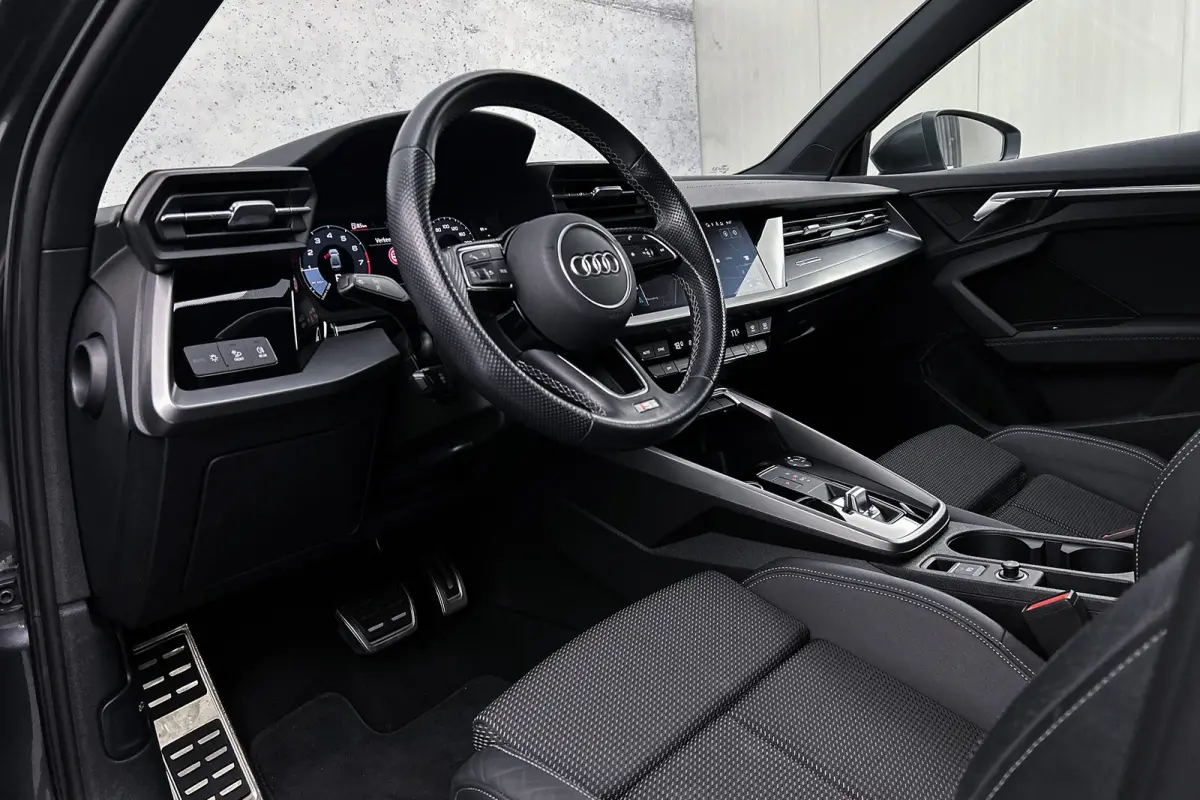 30 TFSI S-line | LED koplampen | Navigatie | Lichtmetalen velgen | Cruise control