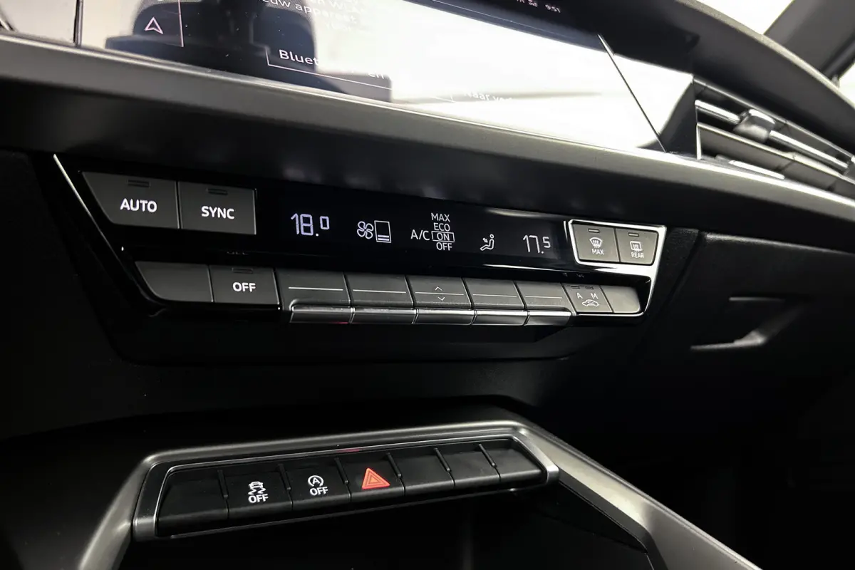 30 TFSI S-line | LED koplampen | Navigatie | Lichtmetalen velgen | Cruise control