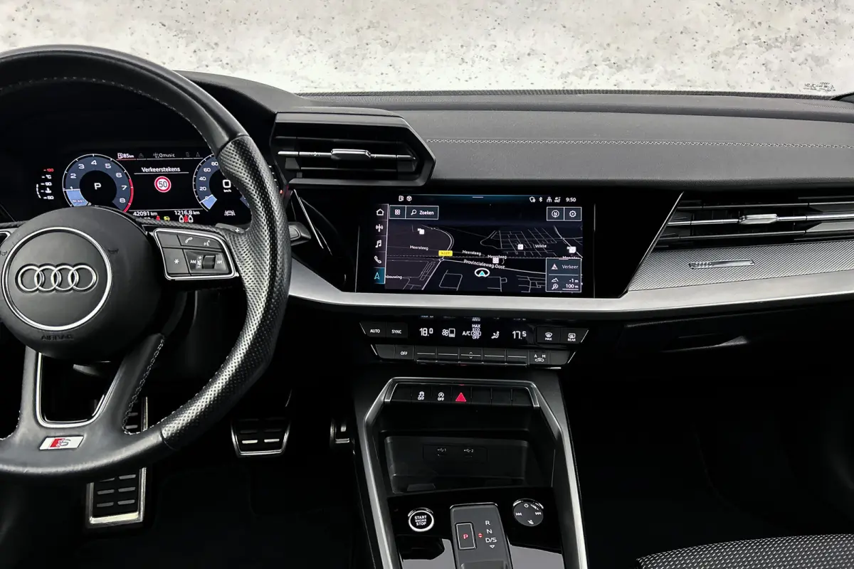 30 TFSI S-line | LED koplampen | Navigatie | Lichtmetalen velgen | Cruise control