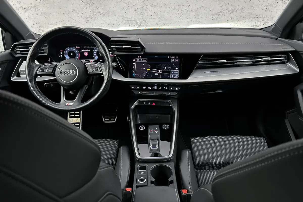 30 TFSI S-line | LED koplampen | Navigatie | Lichtmetalen velgen | Cruise control