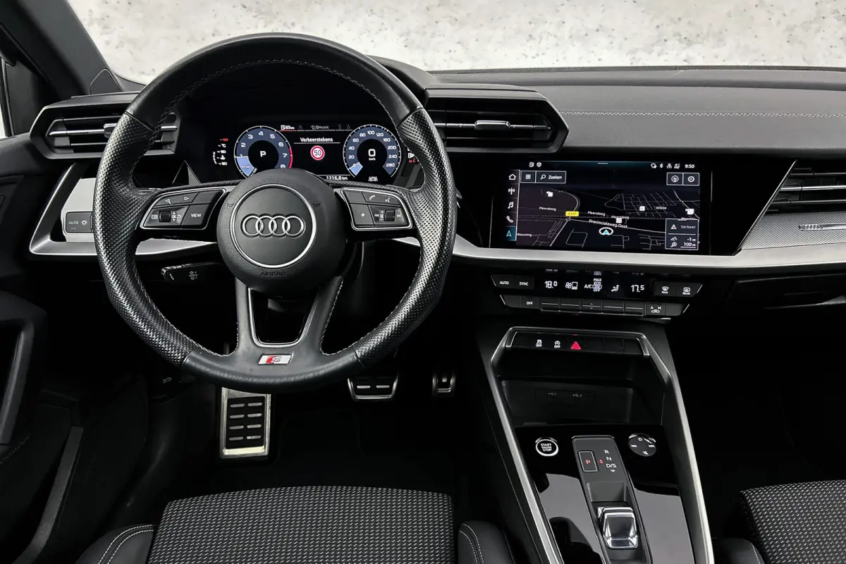 30 TFSI S-line | LED koplampen | Navigatie | Lichtmetalen velgen | Cruise control