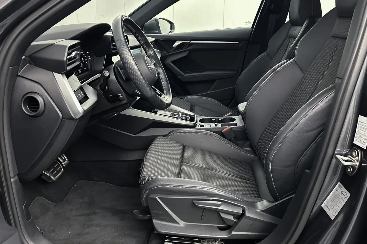 30 TFSI S-line | LED koplampen | Navigatie | Lichtmetalen velgen | Cruise control
