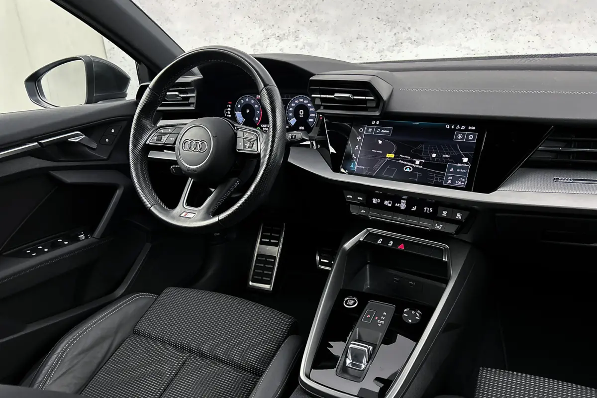 30 TFSI S-line | LED koplampen | Navigatie | Lichtmetalen velgen | Cruise control