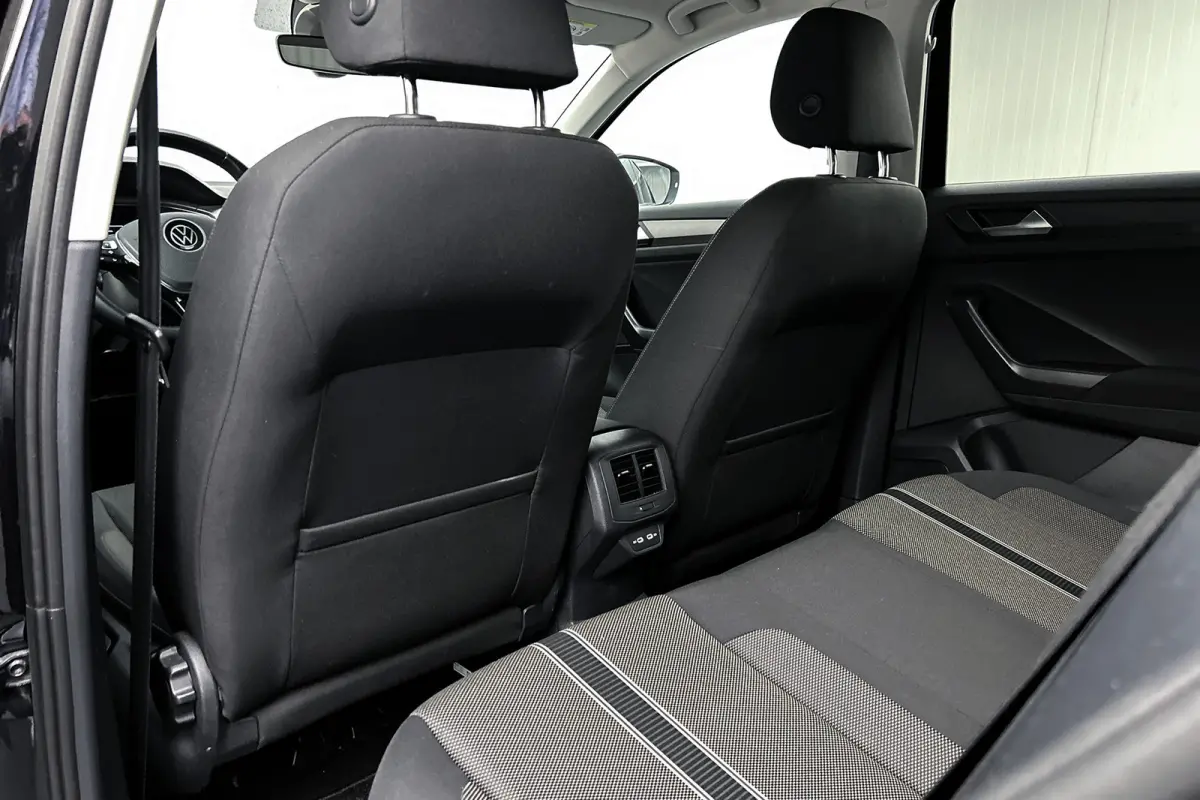 1.0 TSI Style Business | Camera | Adaptive Cruise | Privacy Glass | Lichtmetalen velgen