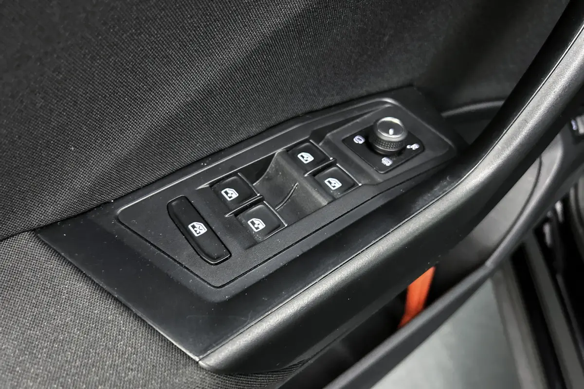 1.0 TSI Style Business | Camera | Adaptive Cruise | Privacy Glass | Lichtmetalen velgen
