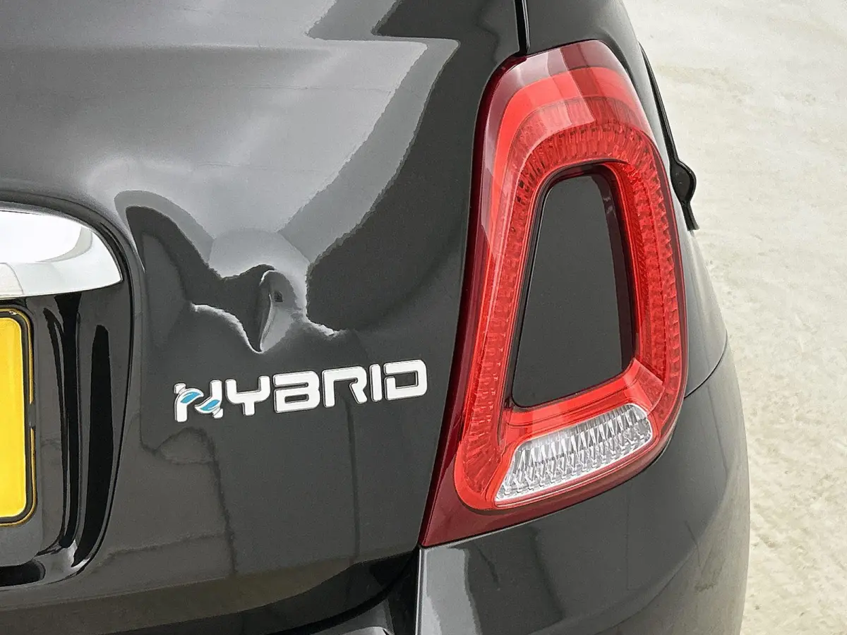 Urban Hybrid 70pk Fiat 500 Cabrio Urban Hybrid 70pk | Airco | Bluetooth | Elektrische Ramen Voor | Elektrische Buitenspiegels | Audio Systeem