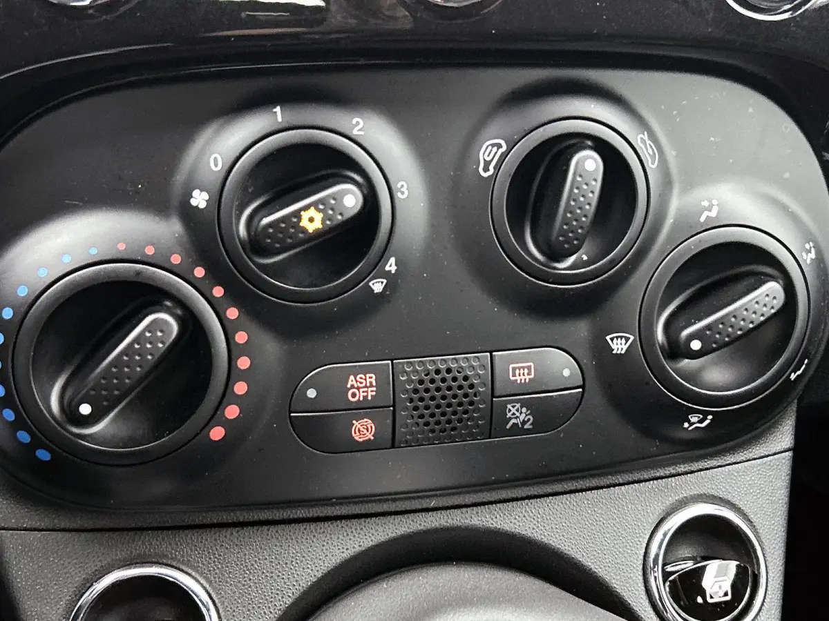 Urban Hybrid 70pk Fiat 500 Cabrio Urban Hybrid 70pk | Airco | Bluetooth | Elektrische Ramen Voor | Elektrische Buitenspiegels | Audio Systeem