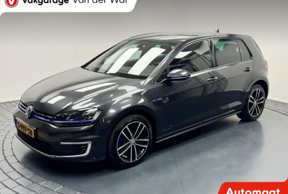 1.4 TSi GTE Automaat-Navigatie-Cr.contr-Clima-Carplay-Stoelverwarming-Lm17''velgen
