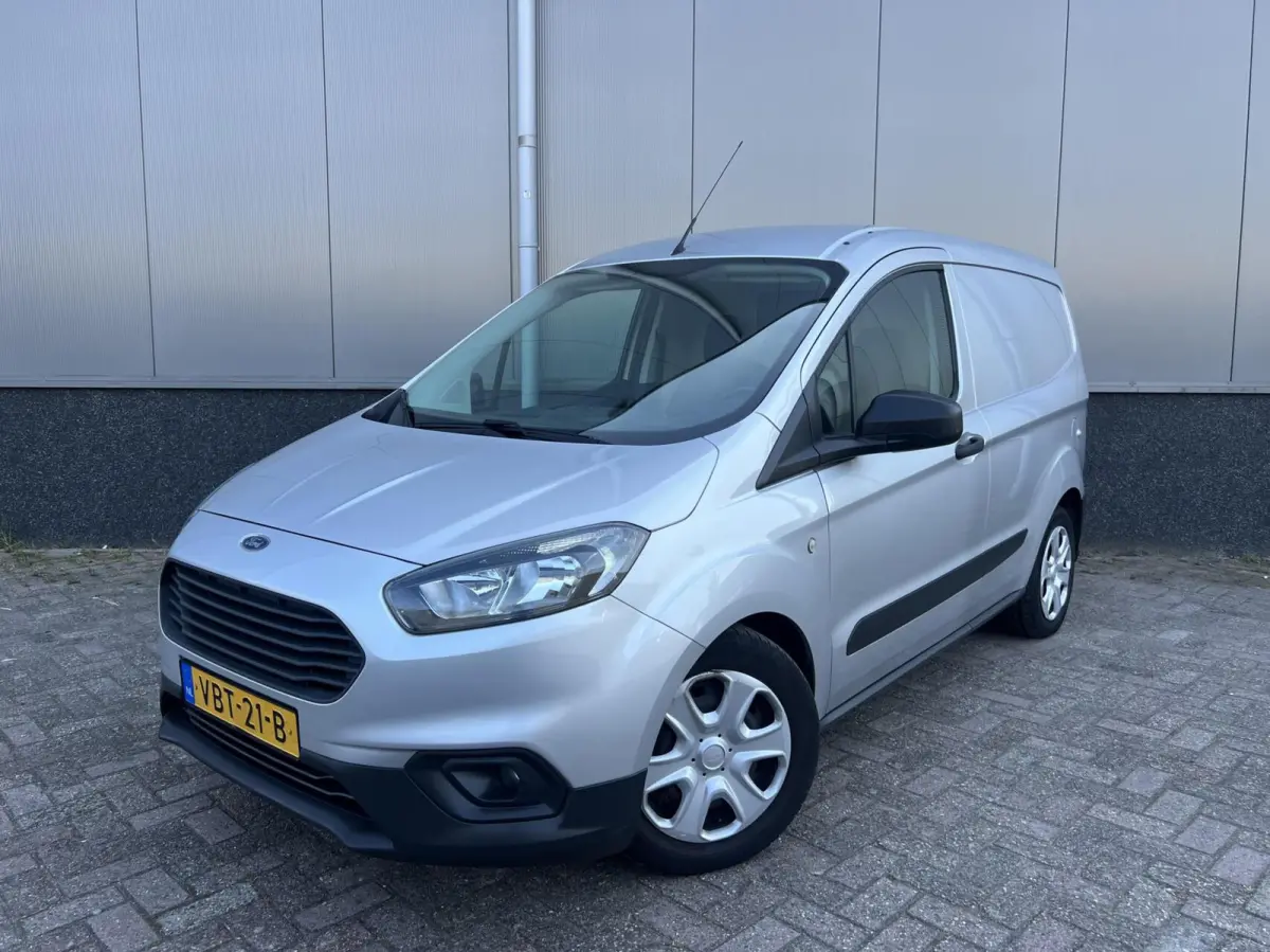Ford Transit Courier leasen
