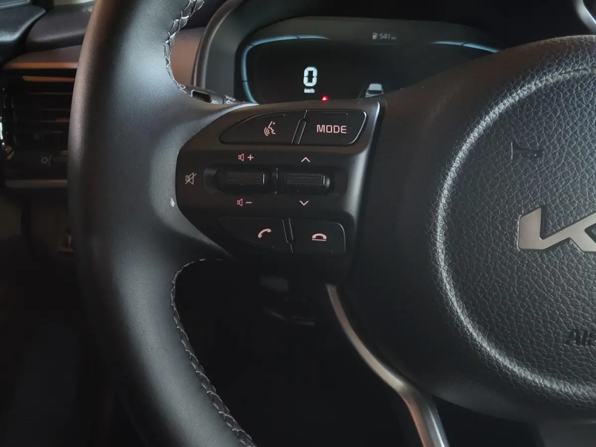1.0 T-GDi MHEV DynamicPlusLine | Navigatie | Climate control | Stoel + Stuur verwarming | Parkeer camera achter